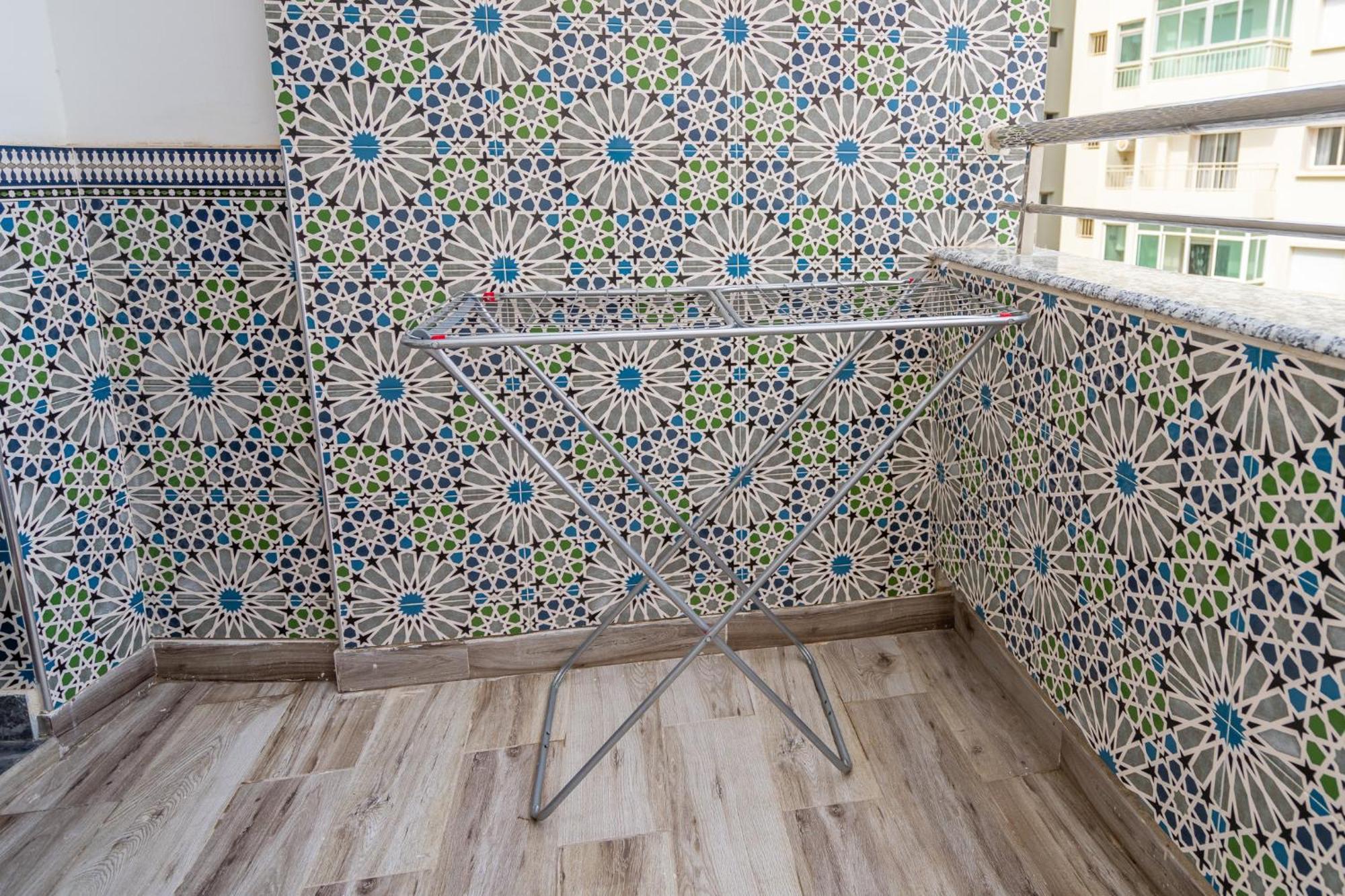 Deluxe Appartement Au Centre Avec Un Grand Balcon Tanger Eksteriør billede