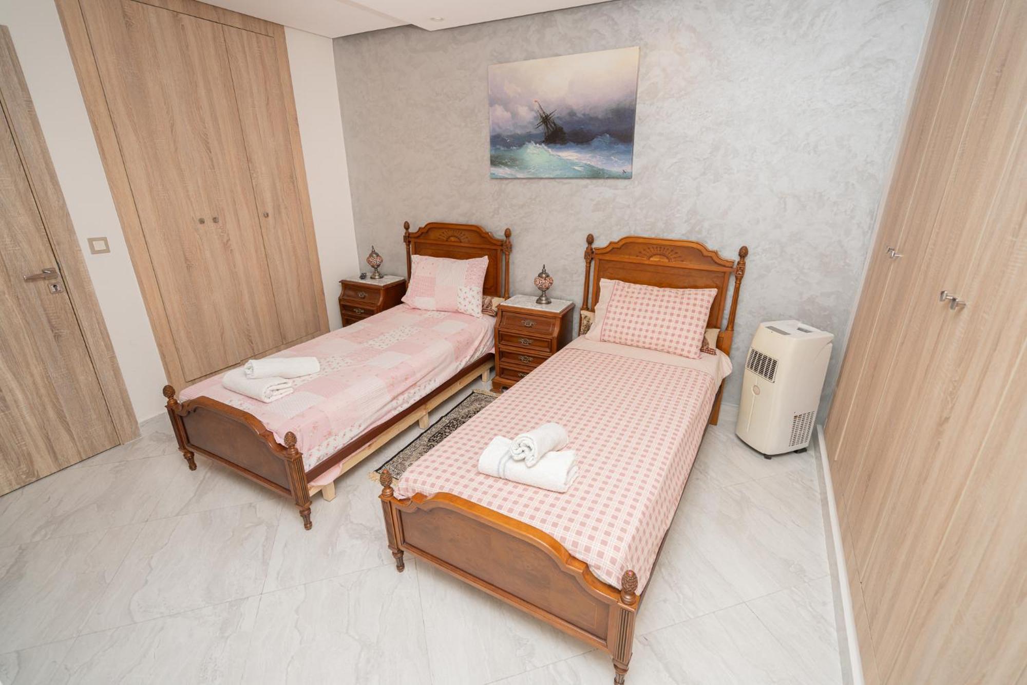 Deluxe Appartement Au Centre Avec Un Grand Balcon Tanger Eksteriør billede